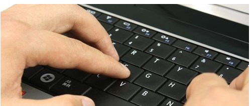 為什么搜狗拼音輸入法打不出中文？