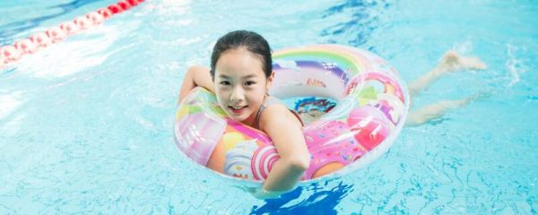 夏天游泳發(fā)朋友圈的精美句子 夏天游泳發(fā)朋友圈的句子